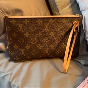 Louis Vuitton Neverfull pouch/wristlet